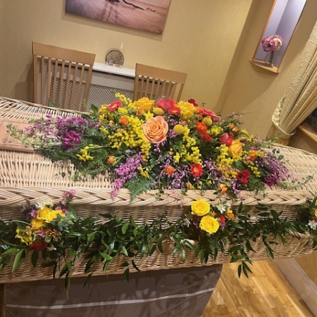 funeral-bright-wicker-and-garland