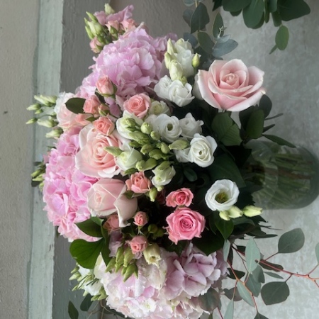 1_small-vase-mixed-flowers